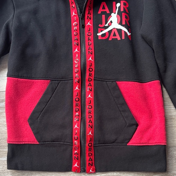 Jordan Kids Hoodie in Black and Red with Logo - Picture 4 of 6